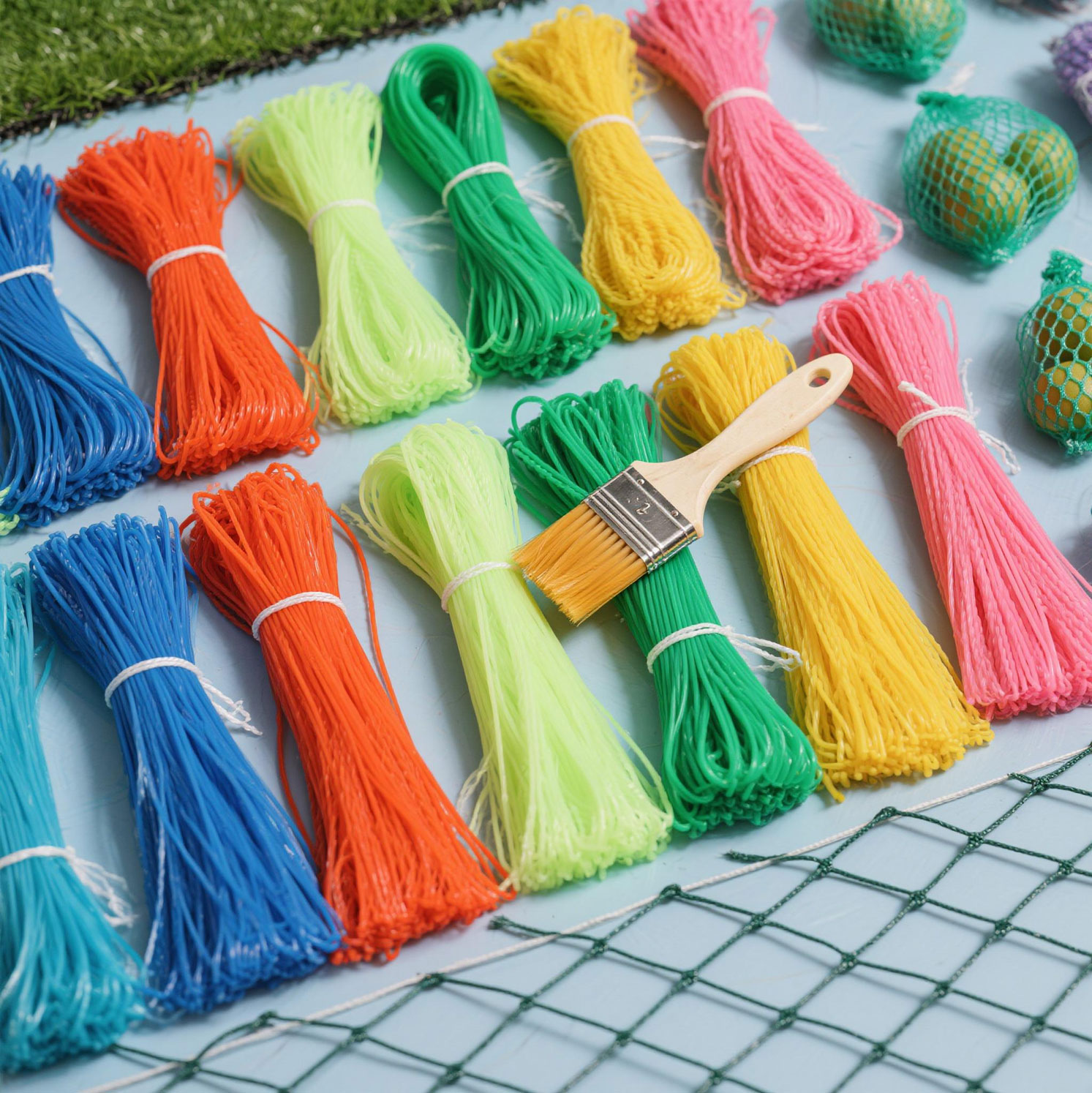 Экструдер для промышленных/строительных/сельскохозяйственных сетей и проволоки